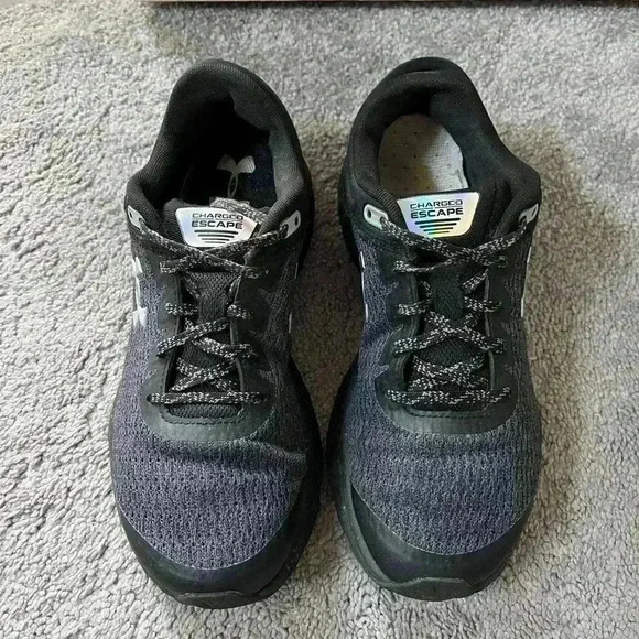 Under Armour dark grey running workout sneakers‎ size 8.5 - Picture 2 of 7